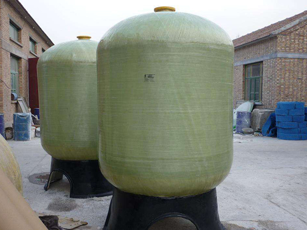 DN1400的玻璃鋼軟水罐